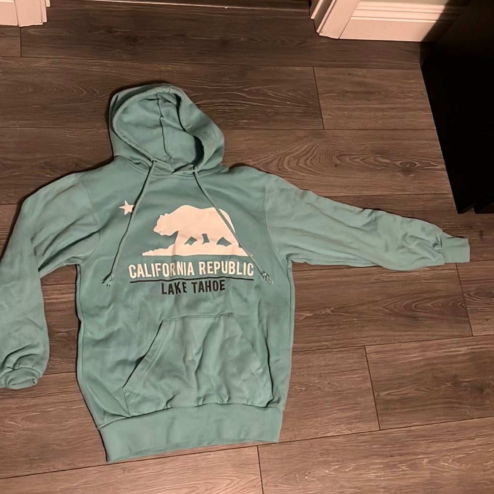 Lake Tahoe Womens Pull Over Hoodie